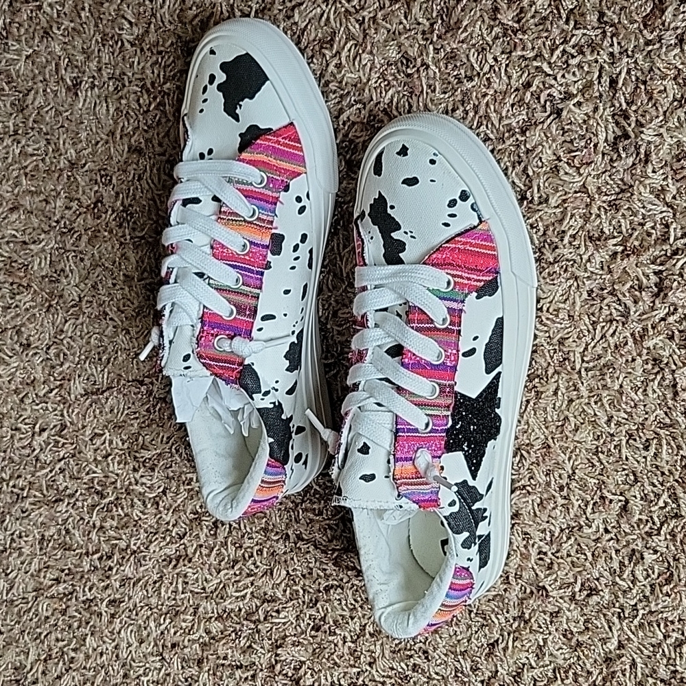NEW Women's Cow Print Shoes